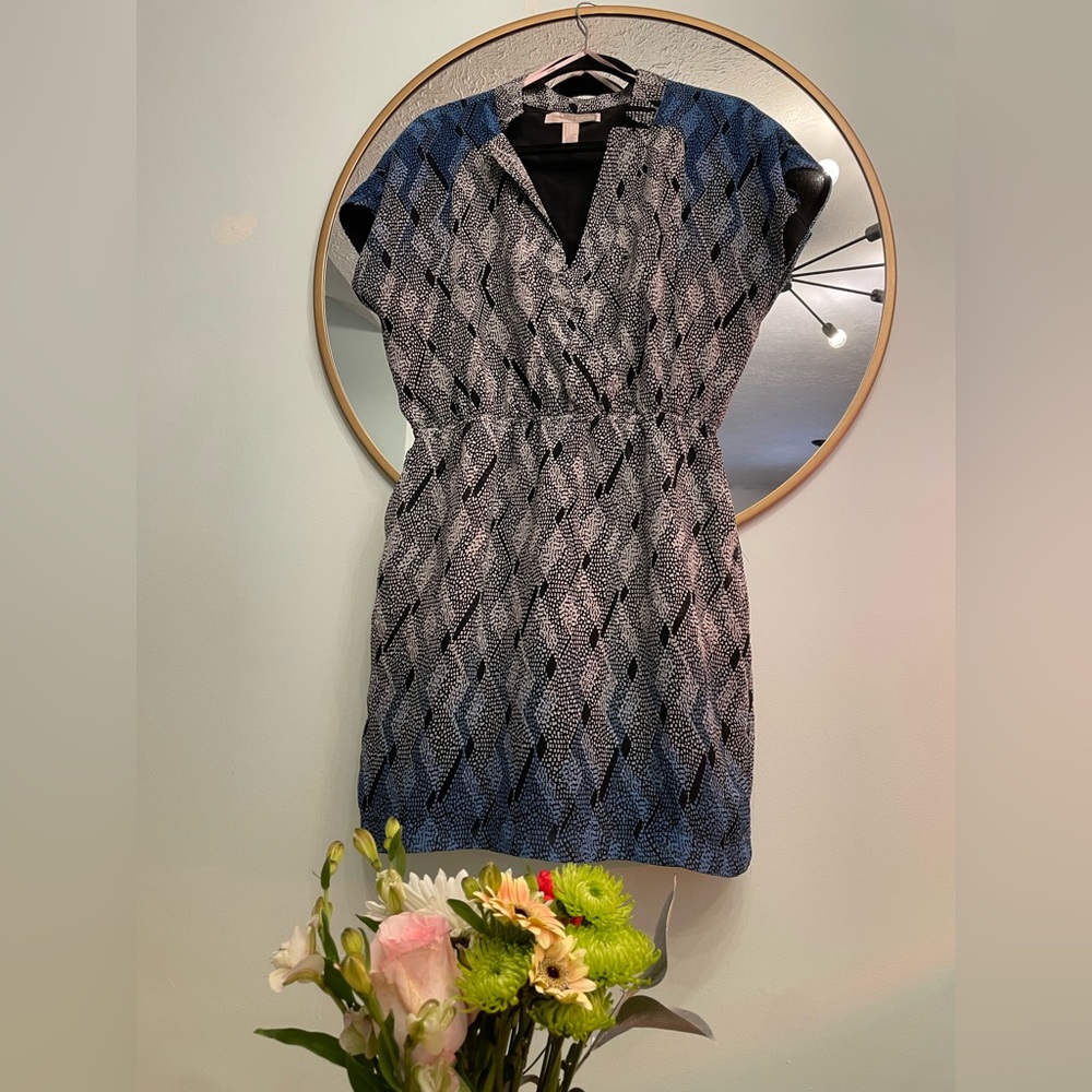 Forever 21 contemporary collection- blue/white/black Cocktail dress with pockets